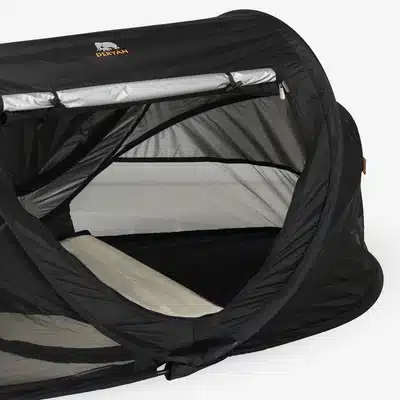 DERYAN Peuter Luxe rejseseng Black med selvoppustelig madras