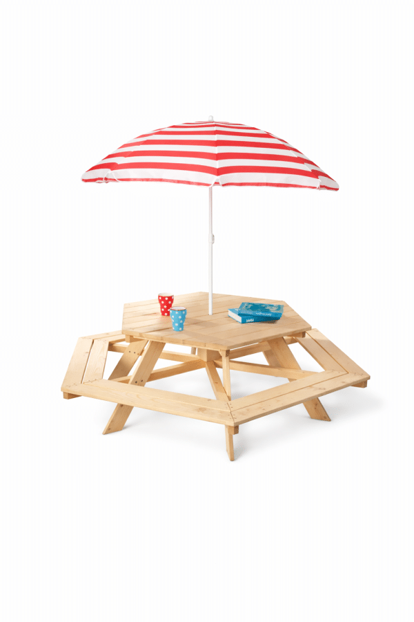 Pinolino Nicki 6-kantet børne picnicbord i massivt træ med bænke og parasol til haven
